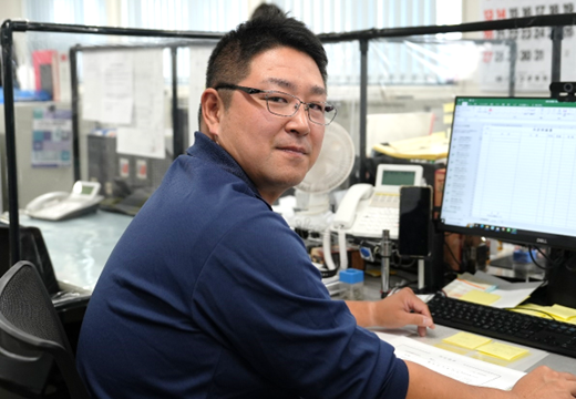 先輩社員